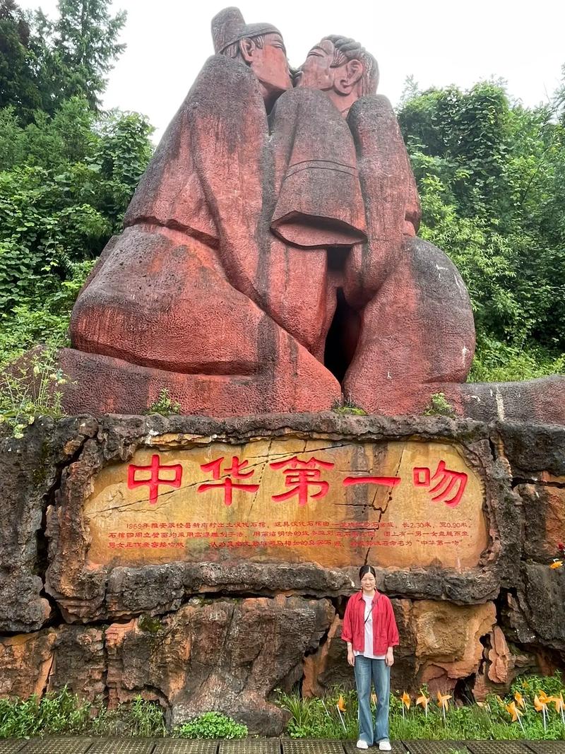 今天上午继续在南宝山景区耍,游览下来总体感觉景区人为打造太多,管理